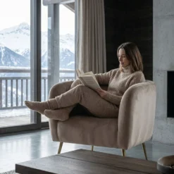 Fauteuil moderne Bombaro pieds métal doré et Velours Taupe