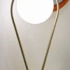 Lampe de table Glamy métal doré et verre blanc