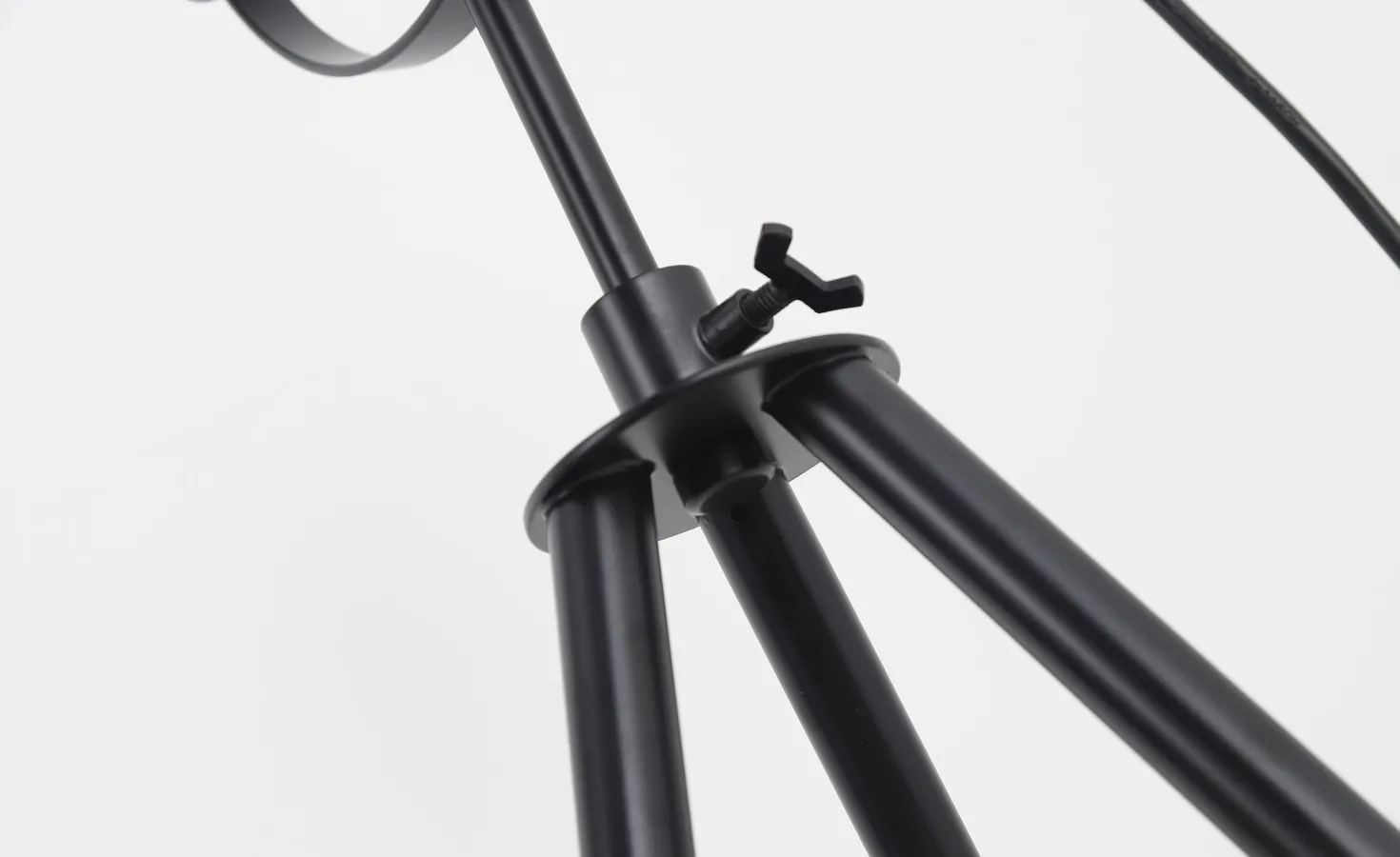 Lampe de table Loxias Noir et Or