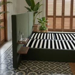 Lit-coffre complet avec tablettes et ports USB intégrés Lukas 160x200cm Tissu Vert