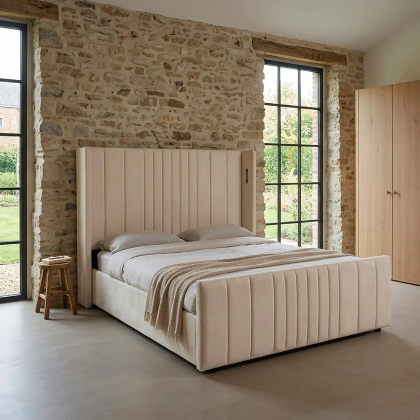Lit complet avec sommier relevable prises USB et lumières intégrées Line 160x200cm Velours Beige