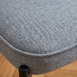 Lot de 2 chaises arrondies et matelassées Isabeau Métal Noir et Tissu Gris