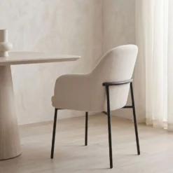 Lot de 2 chaises modernes matelassées Inaya Métal Noir et Tissu Beige
