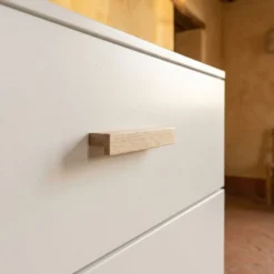 Meuble TV moderne 4 tiroirs Nestor Taupe clair et Or