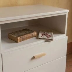 Meuble TV moderne 4 tiroirs Nestor Taupe clair et Or