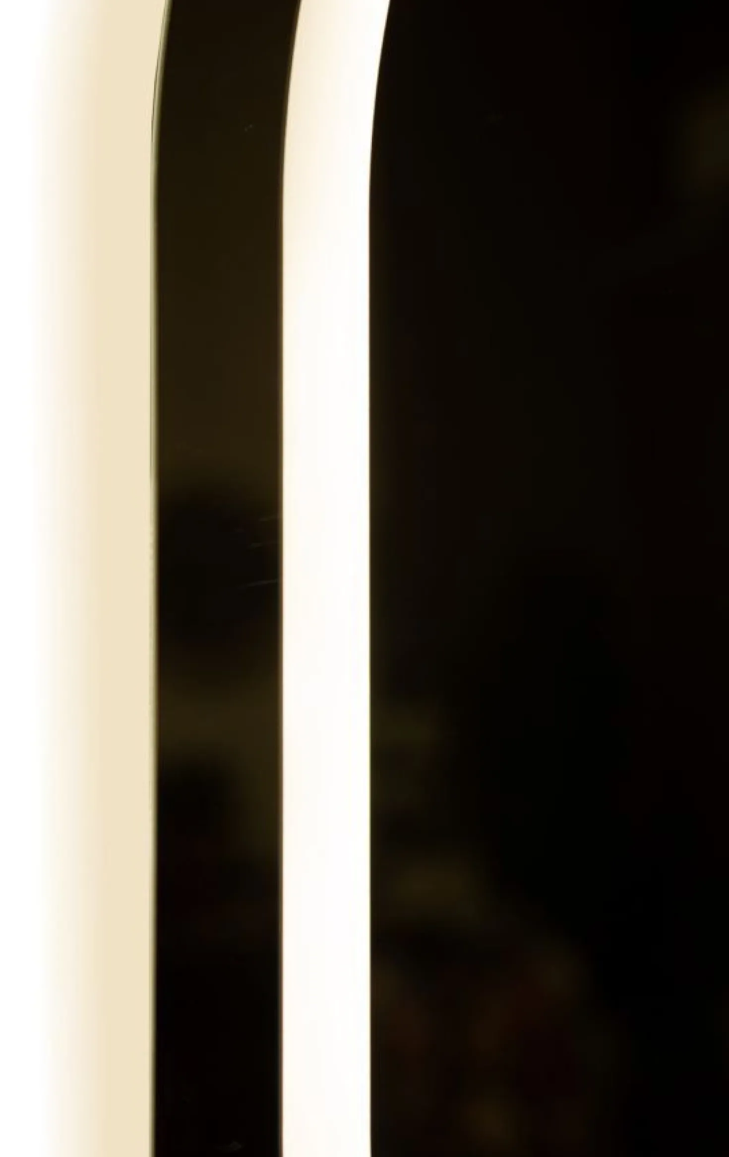 Miroir mural ovale LED 60x80 cm