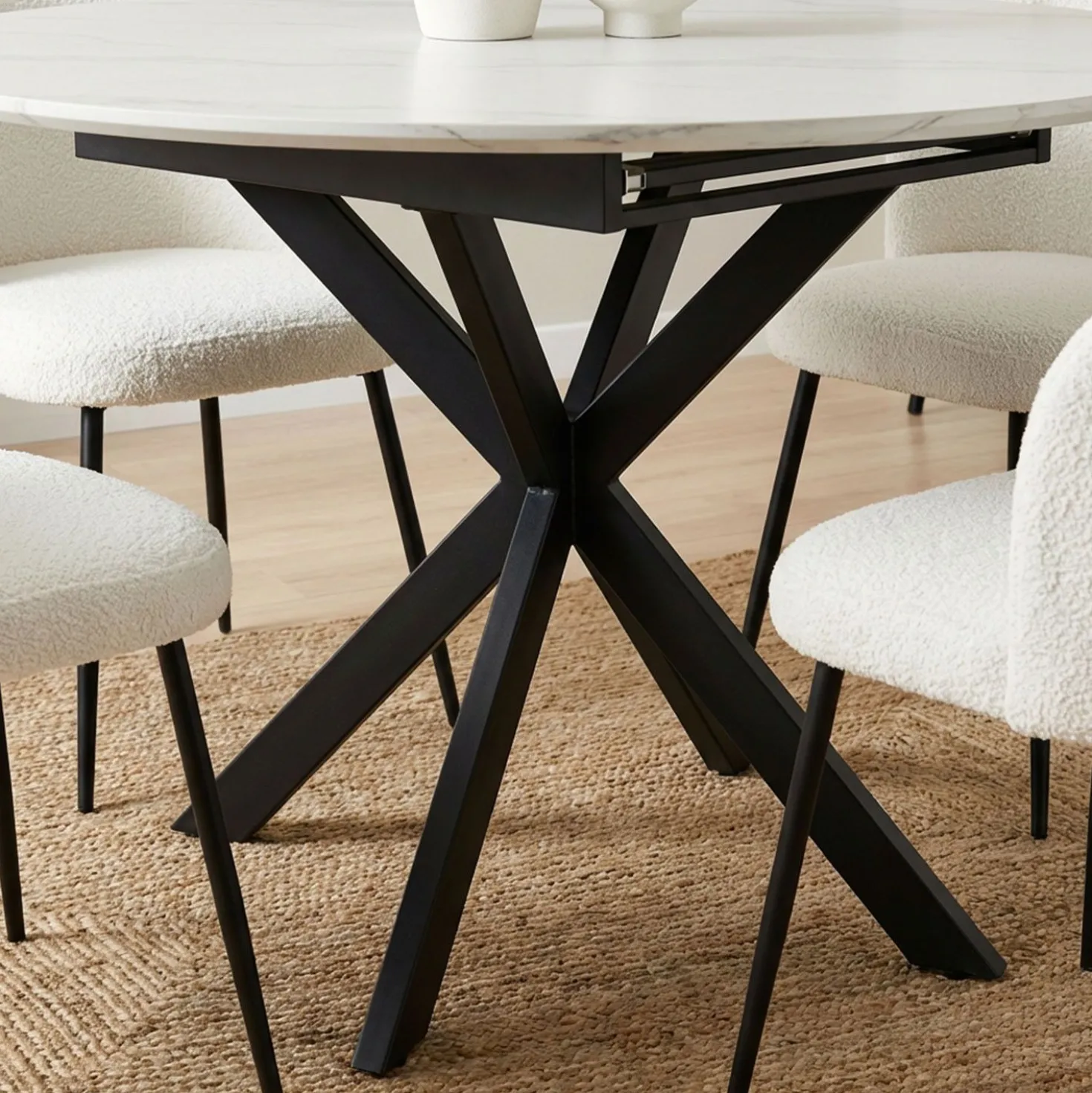 Table extensible Tyrese 160cm pieds en étoile et plateau effet marbre Blanc