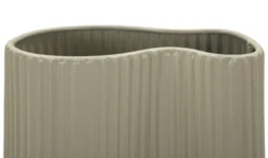 Vase design ondulé finition mate