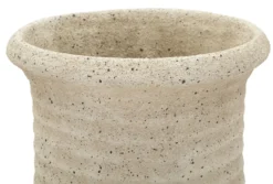 Vase d'extérieur sablé en pierre naturelle