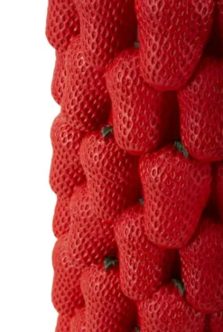 Vase en polyrésine rouge fraises