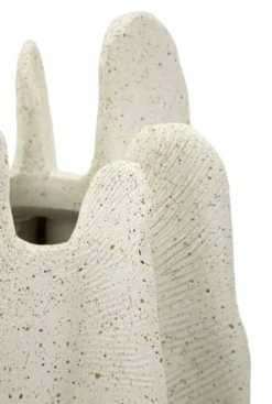 Vase sculptural en résine polyester Beige